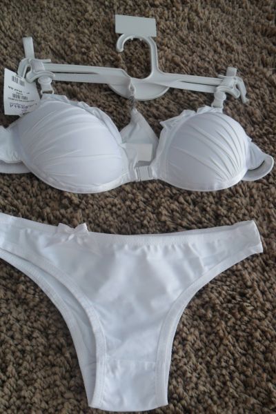Conjunto menina moça